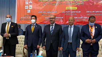 ياسر إدريس يعلن عودة سباق النيل الدولي في مؤتمر صحفي بأسوان