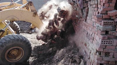 إزالة ١٧ حالة تعد على نهر النيل بالدقهلية