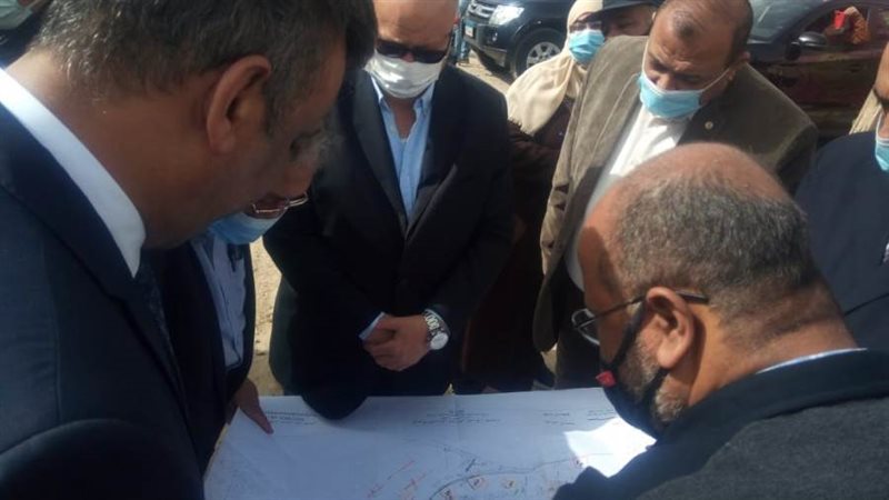 محافظ القاهرة يستعرض