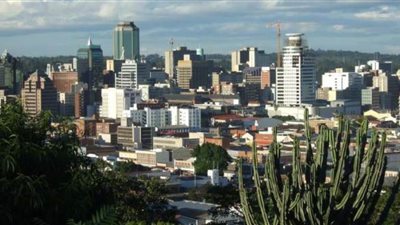 زيمبابوي: الحكومة تضمن قروضا بقيمة مليار دولار لصالح قطاع الأعمال‎