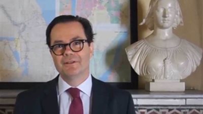 سفير فرنسا يفتتح مكتبة المعهد الثقافي الفرنسي بالقاهرة بعد تحديثها