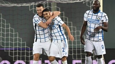 ميلان يفوز على فيورنتينا 3ـ2 في الدوري الإيطالي لكرة القدم