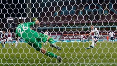 هاري كين يلحق بـالنجم محمد صلاح ويقود توتنهام للفوز على أستون فيلا