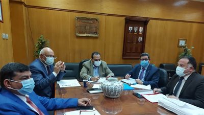 لجنة قيادات جامعة بنها تستقبل المتقدمين للوظائف الإشرافية