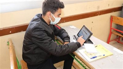 حقيقة إلزام طلاب الشهادة الثانوية بتسليم التابلت فور نجاحهم