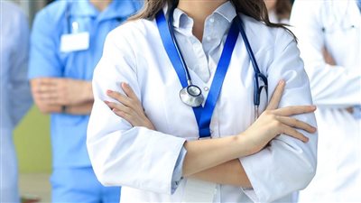 فترة استثنائية لمشروع العلاج للأطباء 