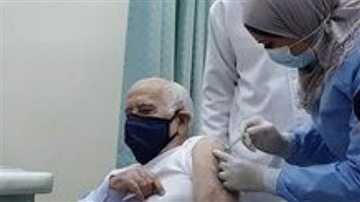 الأردن يبدأ بتطعيم الكوادر الطبية بالقطاعين العام والخاص ضد كورونا