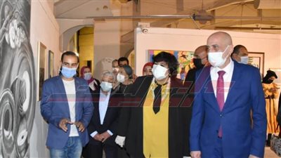 وزيرة الثقافة: صالون الشباب يتيح الفرصة للواعدين للتعبير عن أنفسهم وتقديم ابداعاتهم
