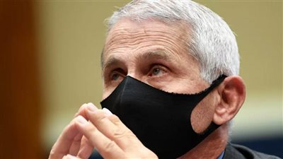 فاوتشي يتراجع عن موقفه السابق ويؤكد أن لقاح 