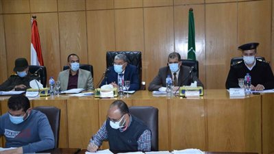 محافظ المنيا يتابع تنفيذ المبادرة الرئاسية 