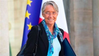 وزيرة العمل الفرنسية تخرج من المستشفى بعد تعافيها من كورونا