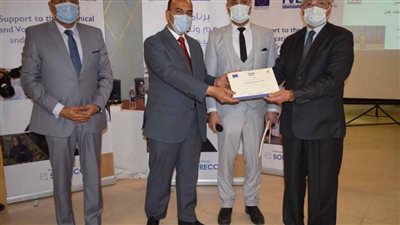 نائب محافظ المنيا يكرم 30 متدربًا ضمن برنامج دعم وتطوير التعليم الفني