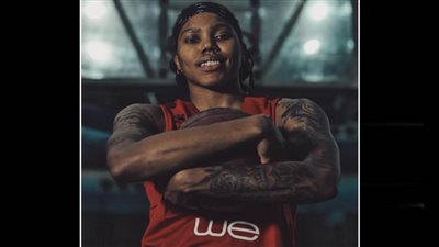 الأهلي يتعاقد مع لاعبة كرة السلة الأمريكية 