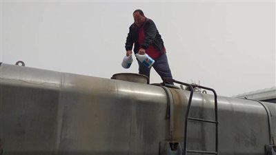   تطهير سيارات نقل المياه والخزانات فى مدارس شمال سيناء