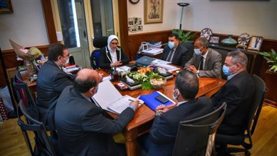 وزيرة الصحة: 2000 سيارة قوافل علاجية وإسعاف لتقديم الخدمات بمشروع تطوير الريف