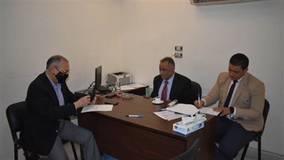 «عصام خليل» يترشح علي منصب رئيس حزب «المصريين الأحرار» لفترة جديدة