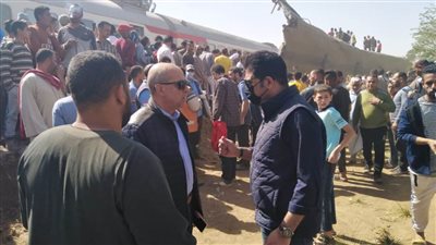 محافظ سوهاج يتابع تداعيات حادث تصادم قطارين بالصوامعة غرب بطهطا
