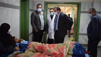 رئيس جامعة سوهاج يؤكد استقرار حالات مصابي حادث القطارين