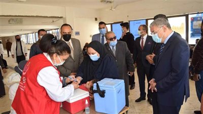 محافظ المنيا يتابع بدء الجرعة الثانية للتطعيم ضد شلل الأطفال 