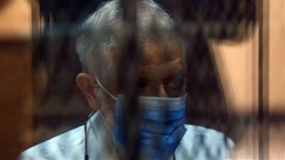 12 أبريل.. محاكمة القيادي الإخواني محمود عزت في التخابر مع حماس