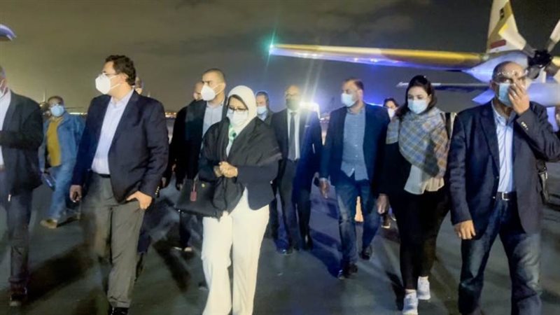 وزيرة الصحة بمطار