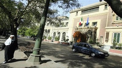 سفارة إيطاليا بالقاهرة تعزي في ضحايا حادث تصادم قطاري سوهاج