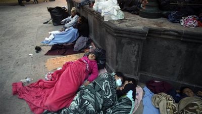 قرار أمريكي عاجل يجبر المهاجرين على العيش في العراء 