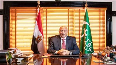 حازم الجندي عضو الشيوخ يُحيي جهود رجال هيئة قناة السويس ويقترح تكريمهم