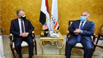 وزير النقل يبحث مع السفير الأمريكي تعزيز التعاون في مجال مترو الأنفاق