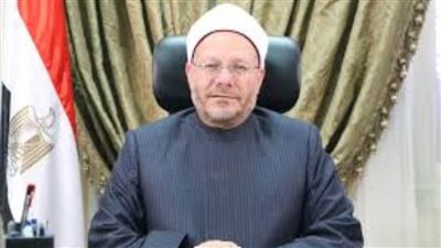 مفتي الجمهورية يهنئ الرئيس السيسي بنجاح جهود تعويم السفينة الجانحة بقناة السويس