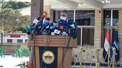 تعقيب رئيس هيئة قناة السويس على تعويم السفينة البنمية