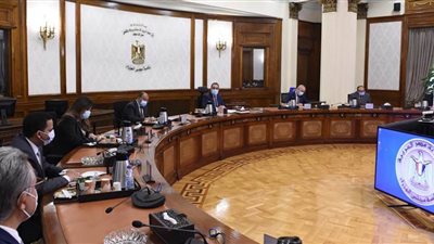 رئيس الوزراء يلتقى رئيسى لجنتى الإدارة المحلية والإسكان بمجلس النواب