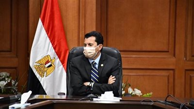 وزير الرياضة يناقش الاستعدادات النهائية لاستضافة مصر لبطولة العالم للسلاح