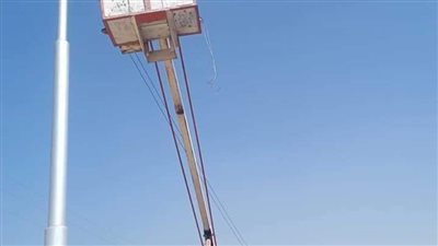 إنارة 18 كيلو مترا بالطريق الصحراوي الشرقي بالمنيا