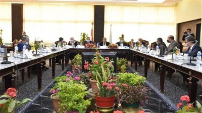 وزير القوى العاملة ومحافظ الشرقية يشاركان اجتماع مجلس جامعة الزقازيق 