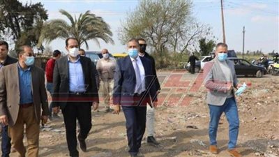 المنوفية: التدخل السريع“ لرفع تراكمات القمامة بمقلب قمامة ”تلا“