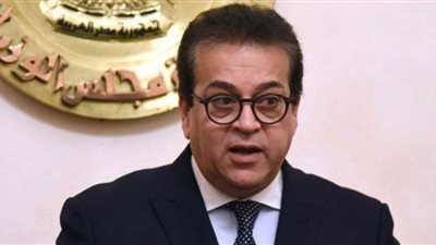 وزير التعليم العالي يؤكد أهمية التعاون بين الجامعات والمعاهد