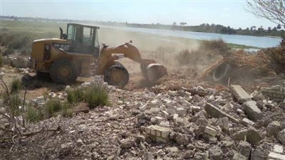 ضمن أعمال الموجة 17 إزالة 7 حالات تعدٍ على نهر النيل بسمالوط شمال المنيا