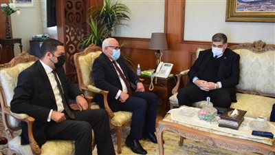 محافظ بورسعيد يستقبل أعضاء لجنة الصحة بمجلس النواب