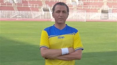 عبد الناصر محمد يجهز أسلحة 