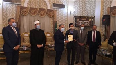 محافظ المنيا يستقبل وزيري الأوقاف والشباب لافتتاح مسجدين وعدد من المشروعات