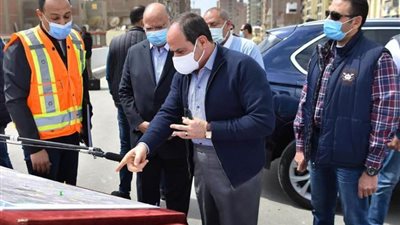 الرئيس السيسي يتفقد أعمال تطوير عدد من المحاور والطرق الجديدة بشرق القاهرة