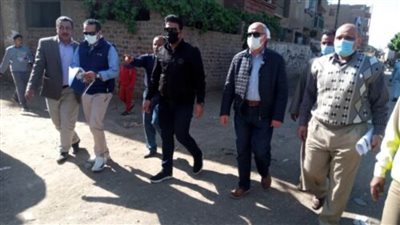 سكرتير عام محافظة سوهاج يتفقد مشروعات 
