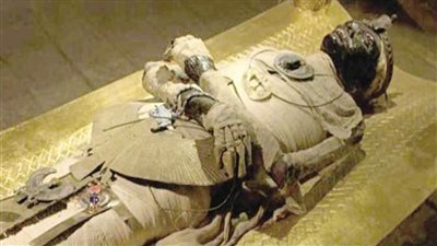 خبير آثار يرصد قصص الحب في حياة ملوك وملكات الموكب الذهبي