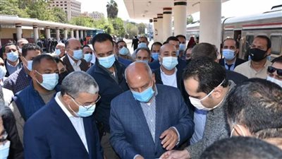 وزير النقل يشهد اختبارات برج إشارات سمالوط بالمنيا قبل دخوله الخدمة غدا