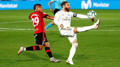 ريال مدريد يفوز على ايبار 2- صفر بالليجا