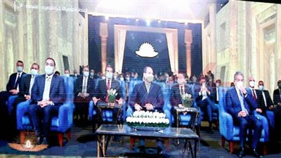 الرئيس السيسي يعطي إشارة انطلاق موكب المومياوات الملكية
