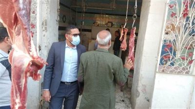 تحرير ٩٢ مخالفة لمحال تجارية خلال حملة تموينية بأبوقرقاص 