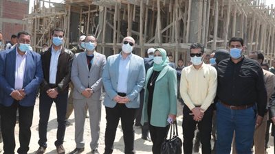 محافظ بني سويف يتفقد مشروعات 