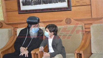 تعرف على.. خطاب طفل لـ الأنبا مكاريوس بعد تجليسه أسقفًا للمنيا